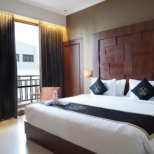 Grand Deluxe